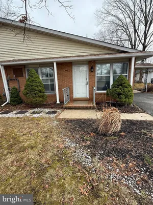 Property Slideshow image 3 of 5 | 43 magnolia rd a, Manahawkin, NJ, 08050