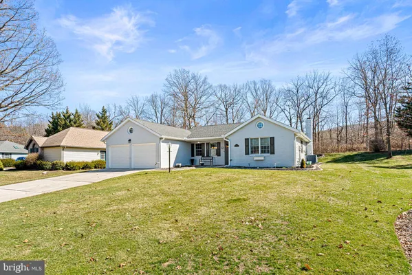 Property Slideshow image 3 of 48 | 6839 fairway dr, Fayetteville, PA, 17222