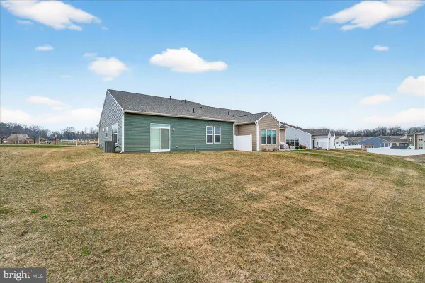 Property Slideshow image 2 of 32 | 19601 lavender ln, Hagerstown, MD, 21742