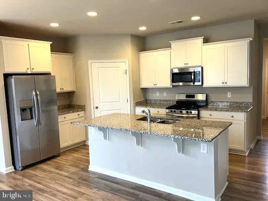 Property Slideshow image 3 of 7 | 29649 riverstone dr, Milton, DE, 19968