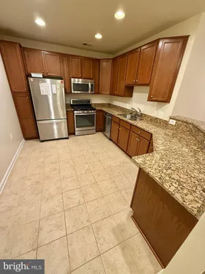 Property Slideshow image 2 of 15 | 1406 wigeon way 303, Gambrills, MD, 21054