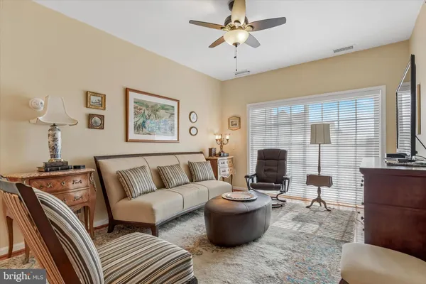 Property Slideshow image 3 of 14 | 6406 lilac ct, Upper Gwynedd, PA, 19446