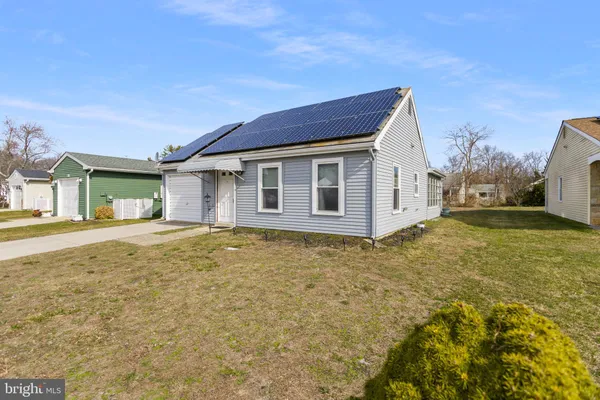 Property Slideshow image 3 of 35 | 224 huntington dr, Southampton, NJ, 08088