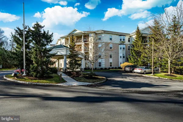 Property Slideshow image 2 of 55 | 244 baltimore pike 221a, Glen Mills, PA, 19342