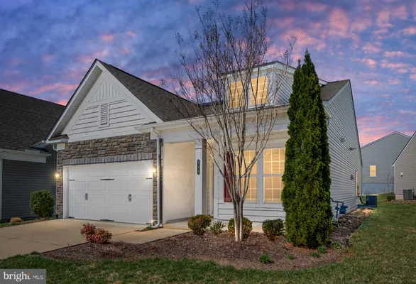 Property Slideshow image 3 of 72 | 196 denison st, Fredericksburg, VA, 22406