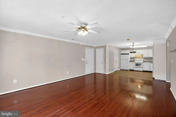 Property Slideshow image 3 of 19 | 2013 rudy serra dr 2d, Eldersburg, MD, 21784