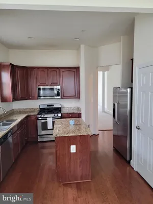 Property Slideshow image 3 of 20 | 11094 commanders ln, White Plains, MD, 20695