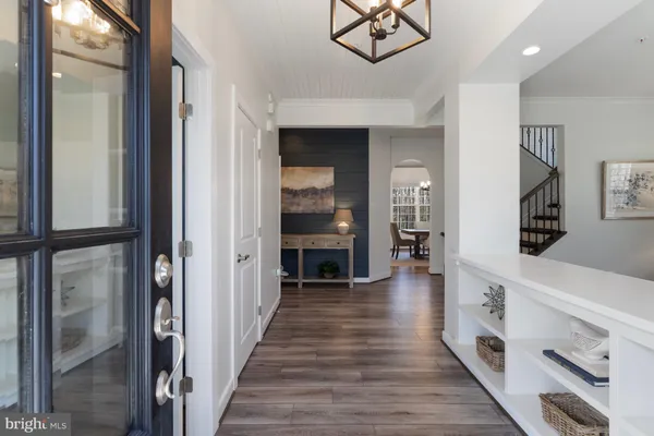 Property Slideshow image 2 of 38 | 704 roane hollow ln, Annapolis, MD, 21401