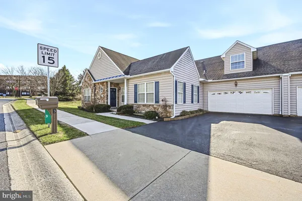 Property Slideshow image 2 of 34 | 3 allyssa ln, West Grove, PA, 19390