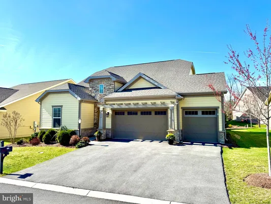 Property Slideshow image 3 of 50 | 114 turnstone ln, Lake Frederick, VA, 22630