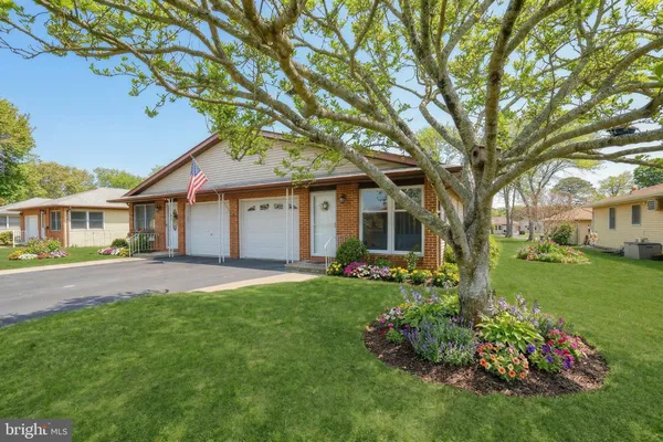 Property Slideshow image 3 of 26 | 27 magnolia rd, Stafford Twp, NJ, 08050