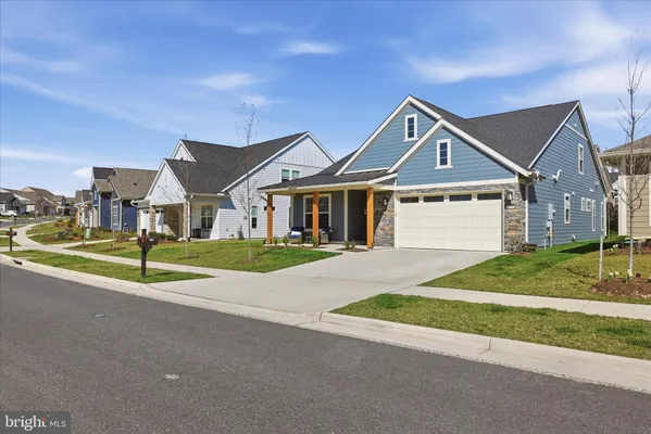 Property Slideshow image 3 of 99 | 123 cowbird st, Lake Frederick, VA, 22630