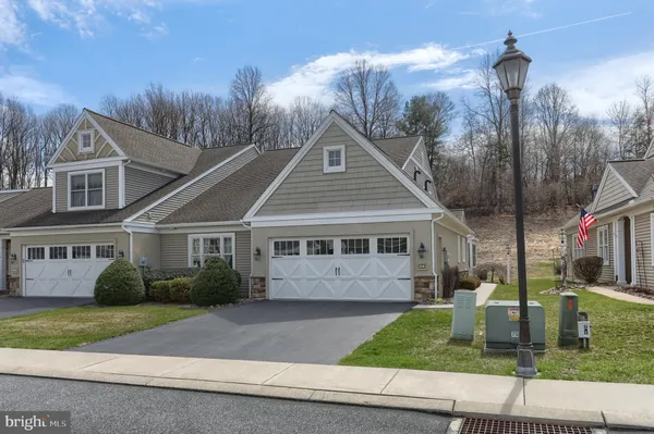 Property Slideshow image 2 of 45 | 1045 english dr, Lebanon, PA, 17042