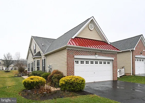Property Slideshow image 2 of 64 | 215 dorchester dr, Sellersville, PA, 18960