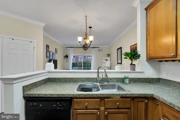 Property Slideshow image 2 of 9 | 1114 colts cir b, Lawrence Township, NJ, 08648