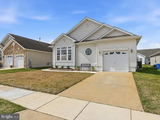 Property Slideshow image 2 of 31 | 539 riviera dr, Williamstown, NJ, 08094