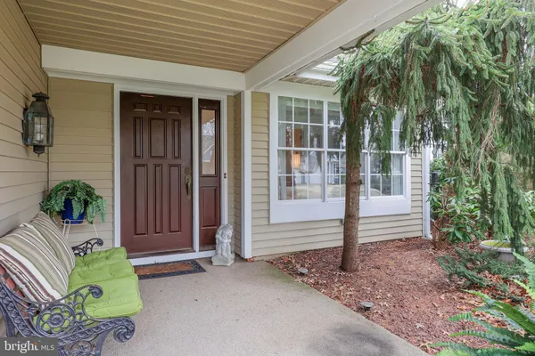 Property Slideshow image 2 of 34 | 1031 thornbury la b b, Manchester Township, NJ, 08759