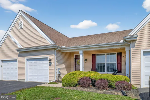 Property Slideshow image 3 of 32 | 39 thistle ct, Smyrna, DE, 19977