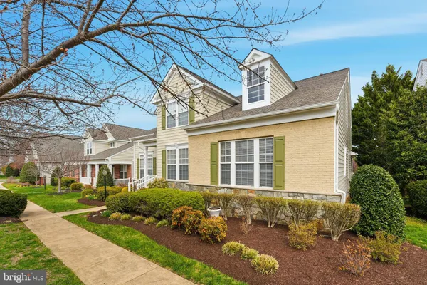 Property Slideshow image 3 of 74 | 9709 seafield pl, Bristow, VA, 20136