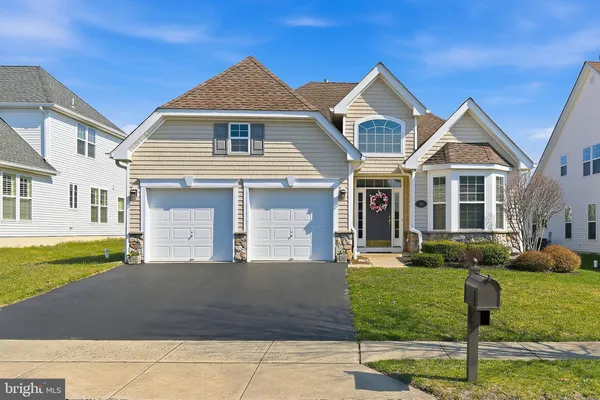 Property Slideshow image 2 of 54 | 46 mulberry dr, Manahawkin, NJ, 08050