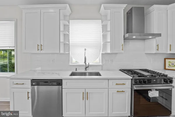 Property Slideshow image 3 of 44 | 15 lady slipper ln, Langhorne, PA, 19047