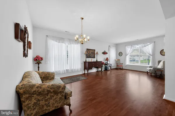 Property Slideshow image 3 of 24 | 27 springmill dr, Middletown, DE, 19709