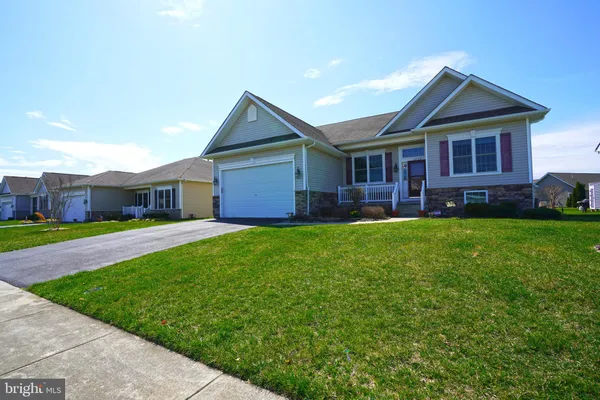 Property Slideshow image 2 of 36 | 16779 brookstone dr, Milton, DE, 19968