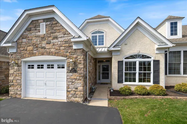 Property Slideshow image 2 of 44 | 327 melbourne way, Souderton, PA, 18964