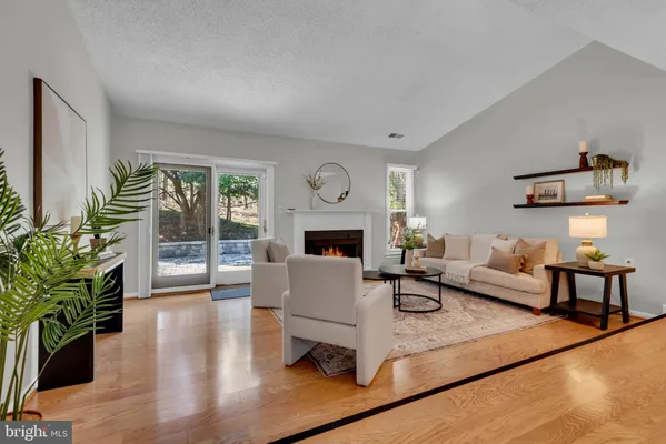 Property Slideshow image 2 of 69 | 2568 forest knl, Annapolis, MD, 21401