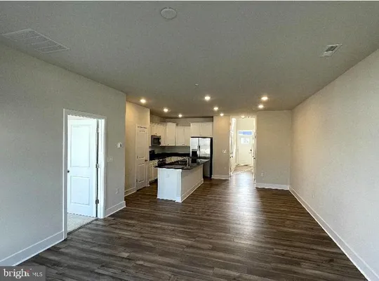 Property Slideshow image 3 of 9 | 10588 great basin pl, White Plains, MD, 20695