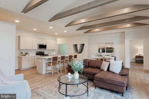 Property Slideshow image 3 of 24 | 604 greenbriar path, Cochranville, PA, 19330