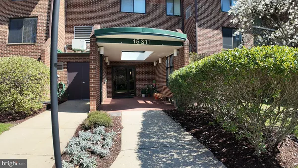 Property Slideshow image 2 of 36 | 15311 beaverbrook ct 90-3b, Silver Spring, MD, 20906