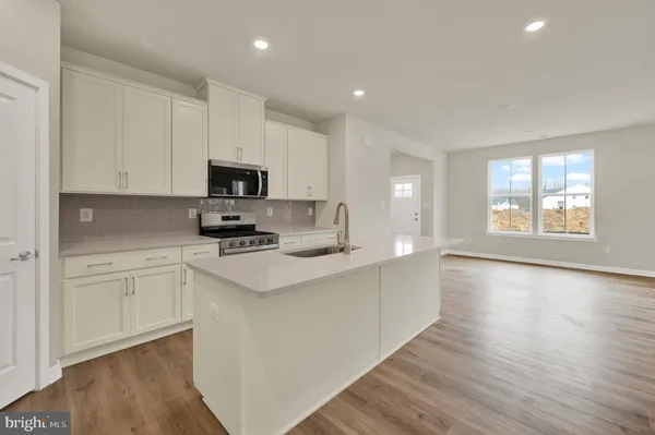 Property Slideshow image 3 of 34 | 1235 resort blvd, Dover, DE, 19904