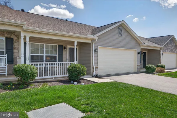 Property Slideshow image 3 of 29 | 227 palomino way 164, Red Lion, PA, 17356