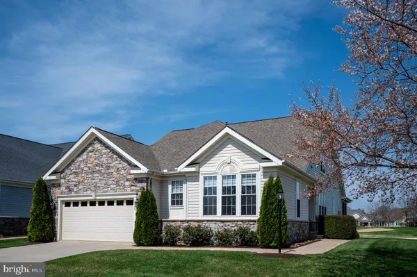 Property Slideshow image 2 of 53 | 13700 fieldstone way, Gainesville, VA, 20155