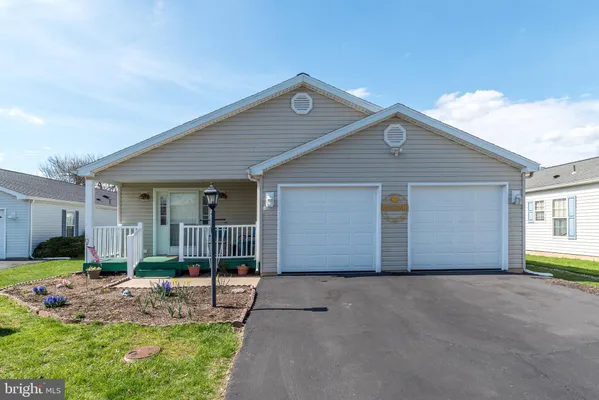 Property Slideshow image 2 of 41 | 307 carver ln, Royersford, PA, 19468