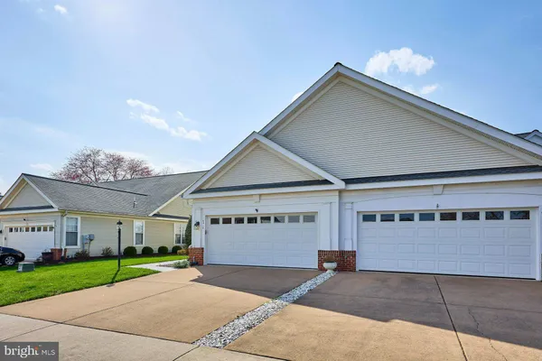 Property Slideshow image 3 of 45 | 6318 retriever ln, Gainesville, VA, 20155