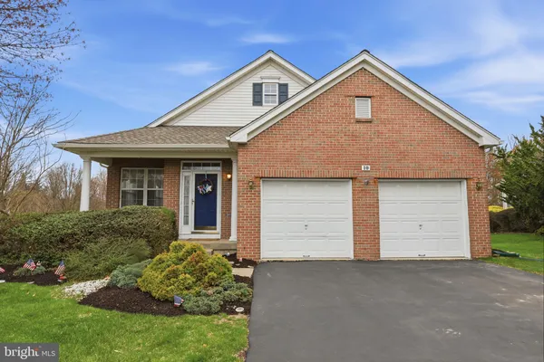 Property Slideshow image 2 of 33 | 10 tupelo ln, Langhorne, PA, 19047