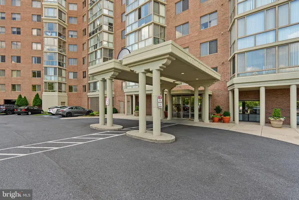 Property Slideshow image 2 of 29 | 3200 n leisure world blvd 803, Silver Spring, MD, 20906