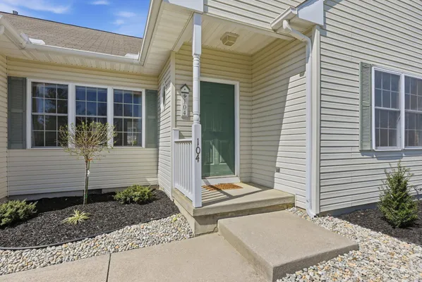 Property Slideshow image 2 of 26 | 104 trellis ln, Sewell, NJ, 08080