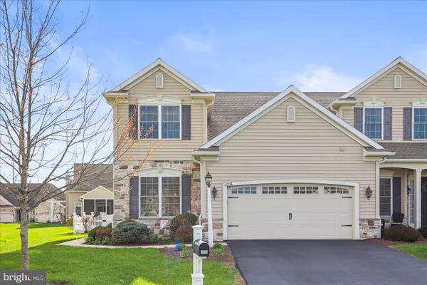 Property Slideshow image 2 of 66 | 1006 wintergreen dr, Mechanicsburg, PA, 17050