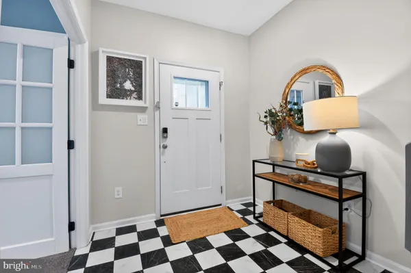 Property Slideshow image 3 of 36 | 322 bright light ct, Edgewater, MD, 21037