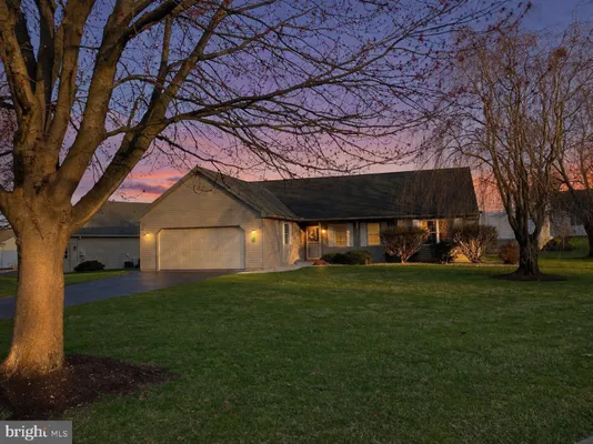 Property Slideshow image 2 of 81 | 36 rosemont dr, Myerstown, PA, 17067