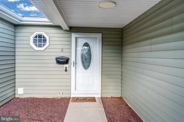 Property Slideshow image 2 of 32 | 4 campion ct, Brick, NJ, 08724