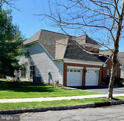 Property Slideshow image 2 of 46 | 6 marbella ct, Hamilton, NJ, 08691