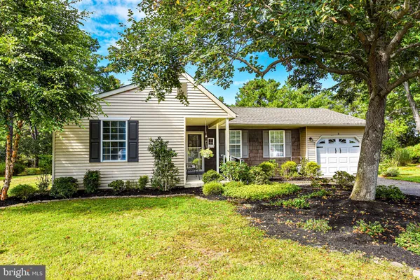 Property Slideshow image 3 of 23 | 3 brookdale ct, Whiting, NJ, 08759