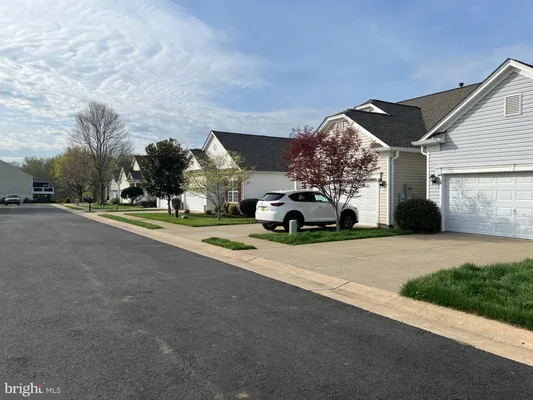 Property Slideshow image 3 of 4 | 27 hanover ct, Fredericksburg, VA, 22406
