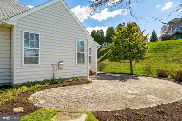 Property Slideshow image 3 of 22 | 136 haslan ln, Coatesville, PA, 19320