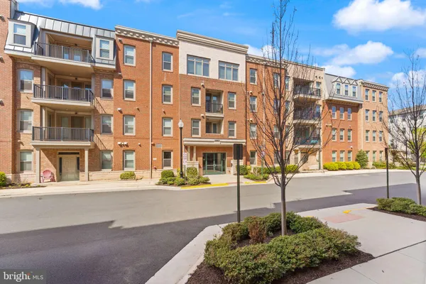 Property Slideshow image 3 of 63 | 23631 havelock walk ter 421, Ashburn, VA, 20148