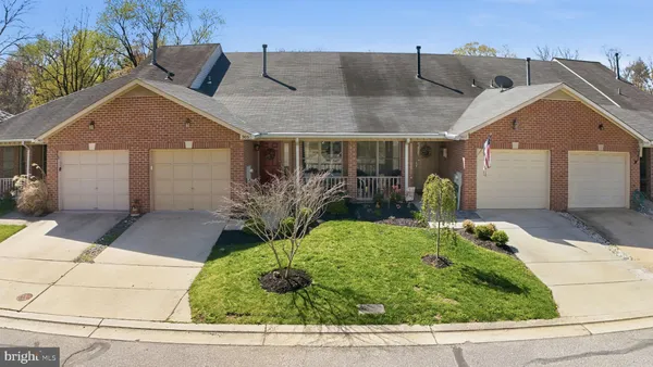 Property Slideshow image 2 of 33 | 905 yardarm ln, Annapolis, MD, 21401